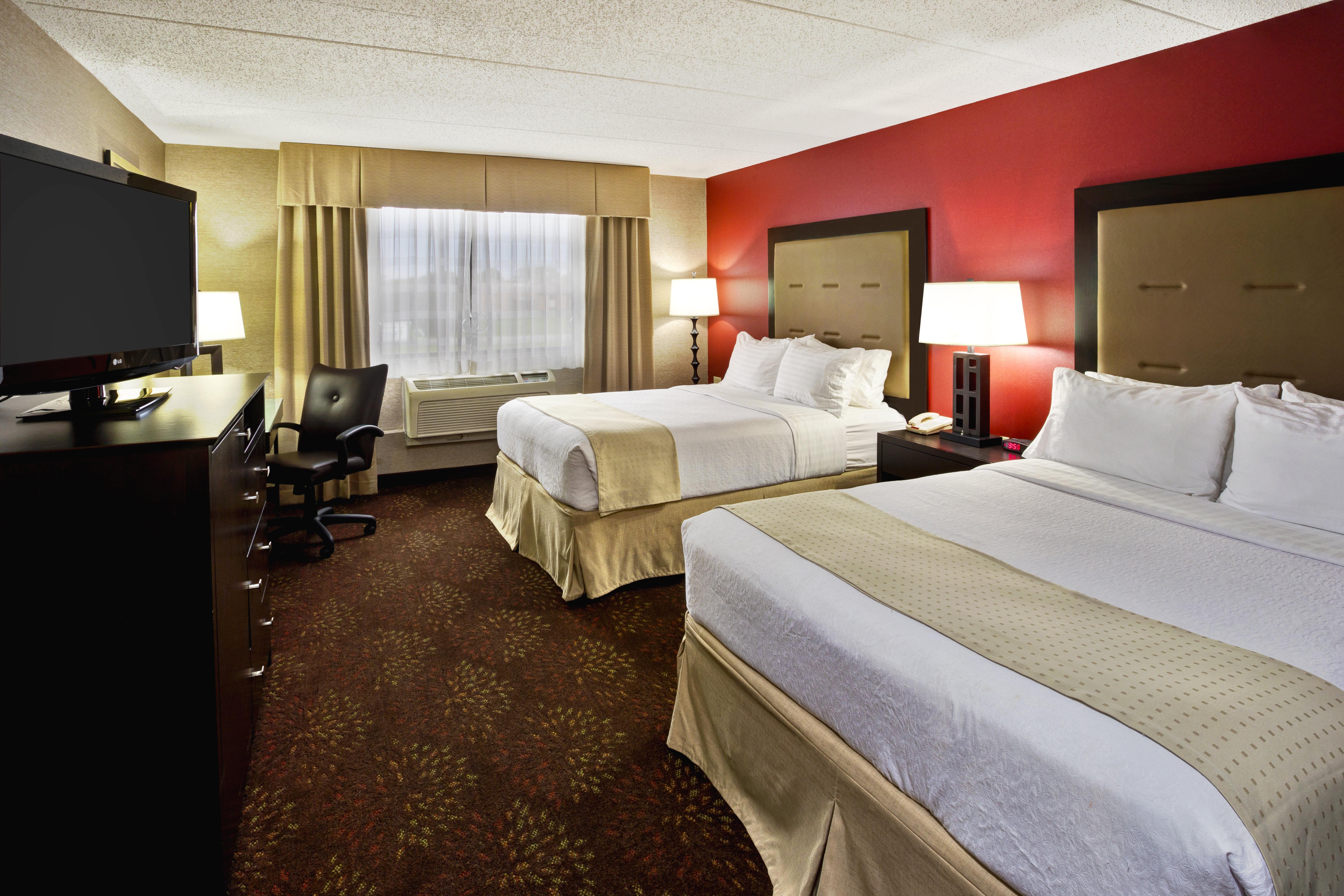 Holiday Inn Hotel & Suites Chicago Northwest - Elgin By Ihg Bagian luar foto