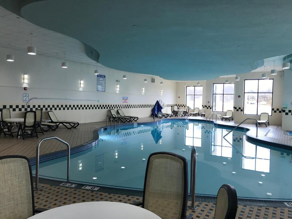 Holiday Inn Hotel & Suites Chicago Northwest - Elgin By Ihg Bagian luar foto