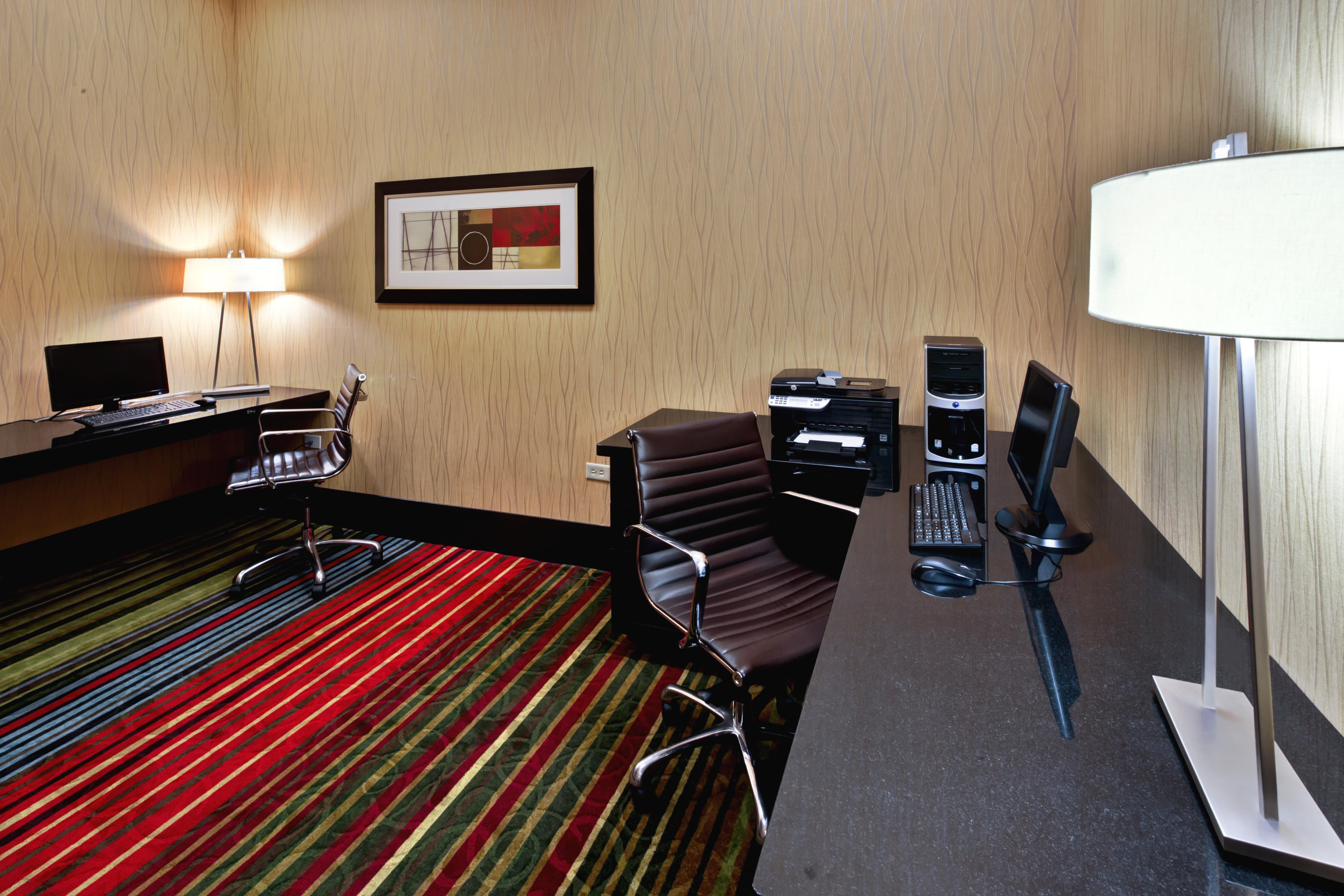 Holiday Inn Hotel & Suites Chicago Northwest - Elgin By Ihg Bagian luar foto