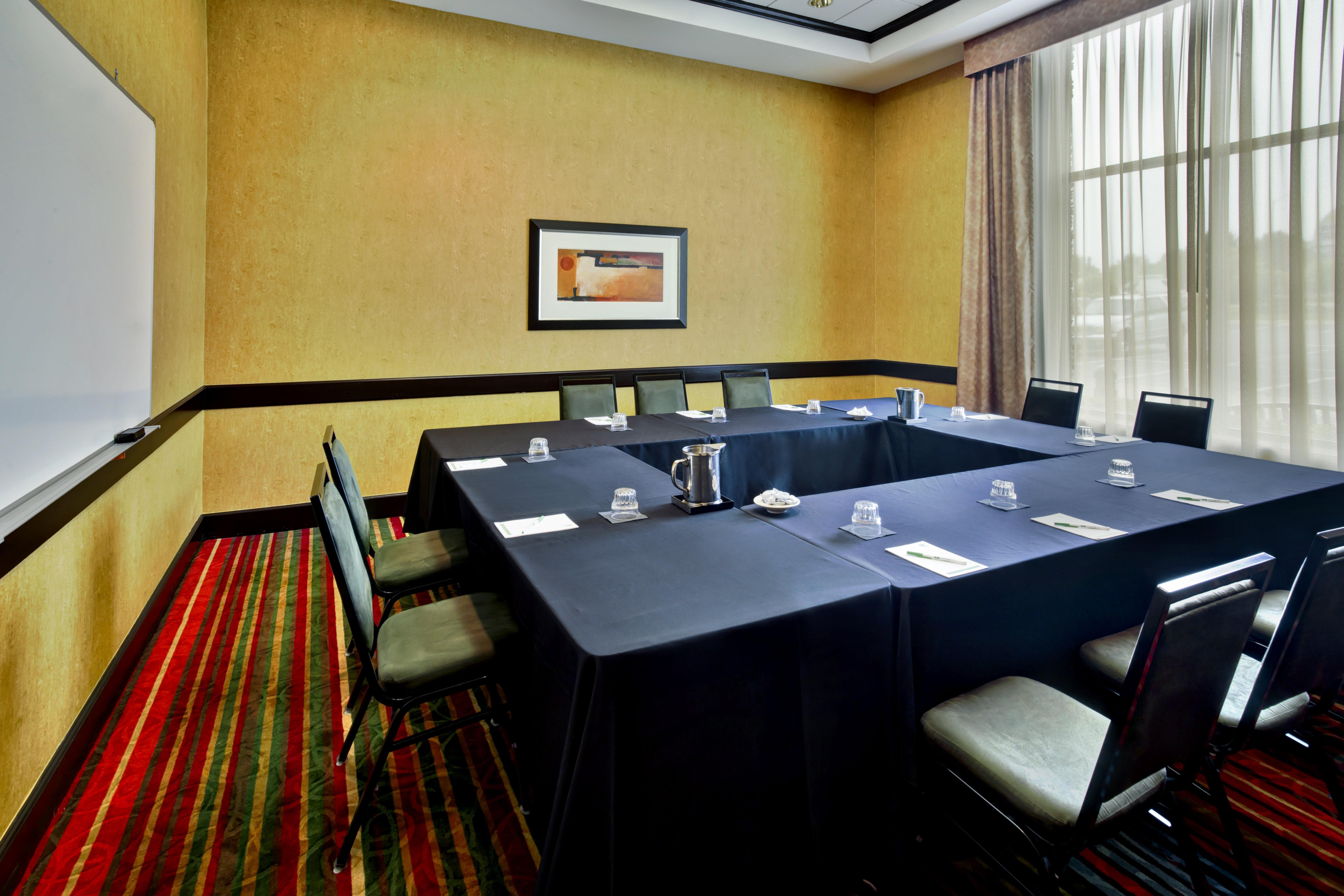 Holiday Inn Hotel & Suites Chicago Northwest - Elgin By Ihg Bagian luar foto
