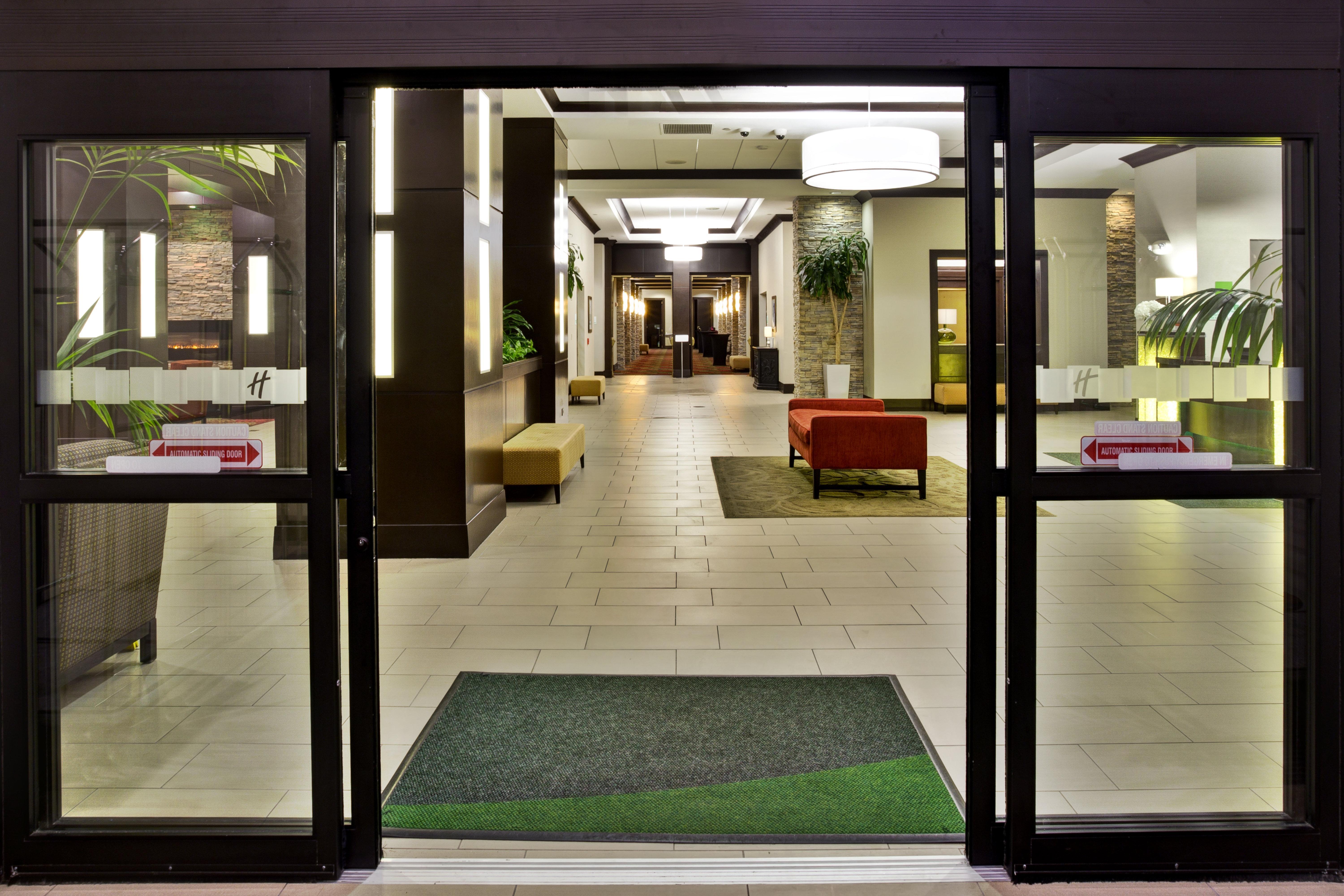 Holiday Inn Hotel & Suites Chicago Northwest - Elgin By Ihg Bagian luar foto