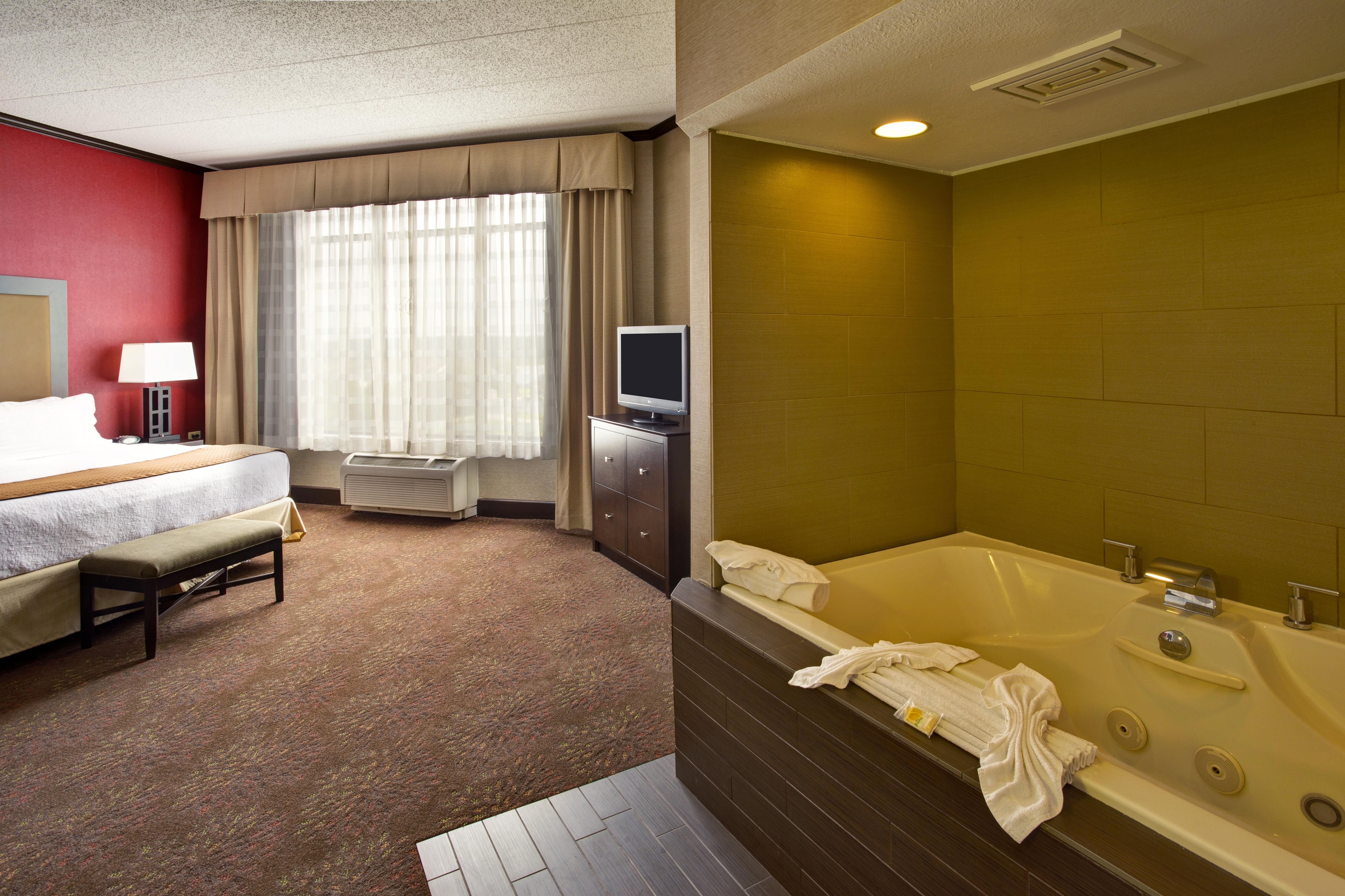 Holiday Inn Hotel & Suites Chicago Northwest - Elgin By Ihg Bagian luar foto