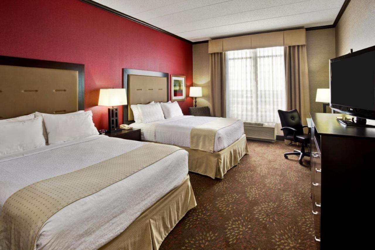 Holiday Inn Hotel & Suites Chicago Northwest - Elgin By Ihg Bagian luar foto