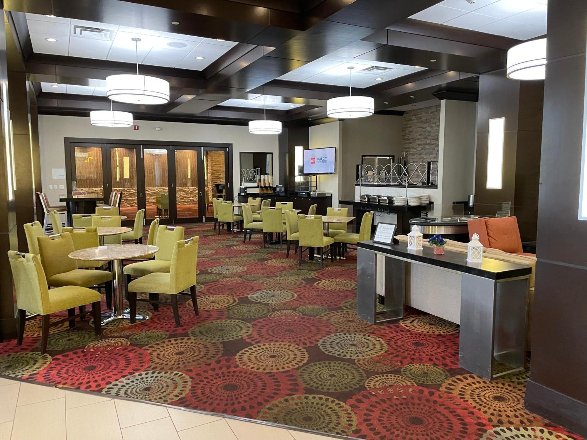 Holiday Inn Hotel & Suites Chicago Northwest - Elgin By Ihg Bagian luar foto