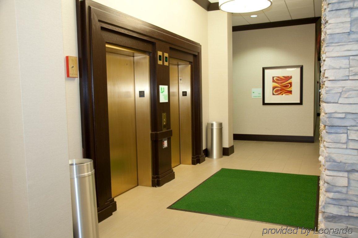 Holiday Inn Hotel & Suites Chicago Northwest - Elgin By Ihg Bagian luar foto